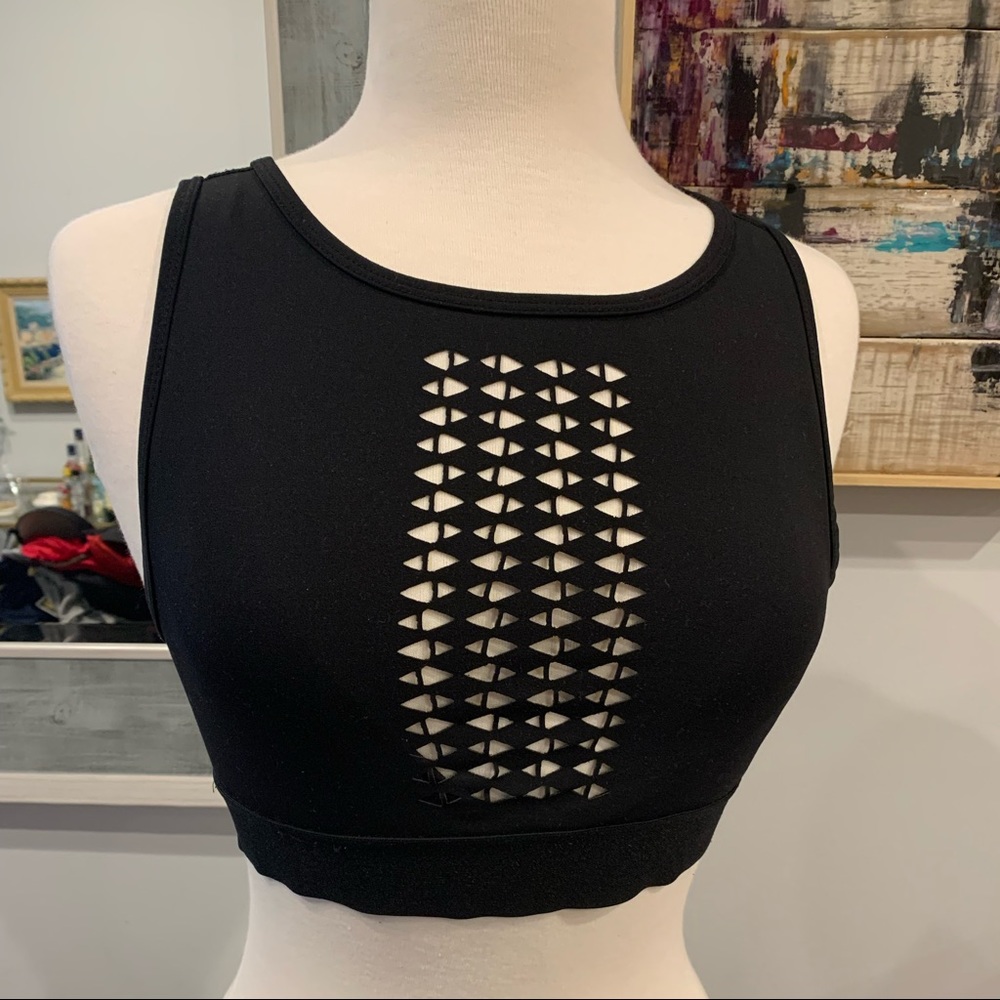 Vina laser cut yoga sports bra size medium